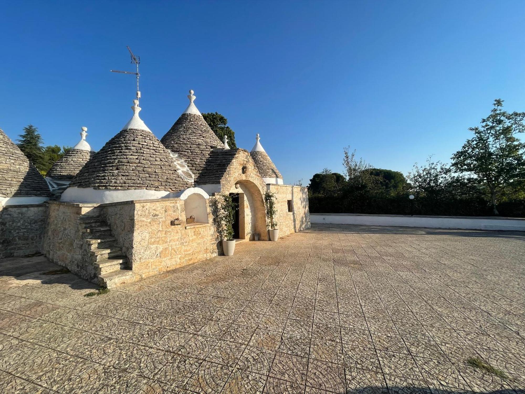 Trulli Del Sole Villa Martina Franca Dış mekan fotoğraf